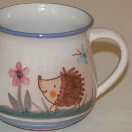Kindertasse A, mit Igel | Tasse | Kindergeschirr | TÖPFEREI BAUER