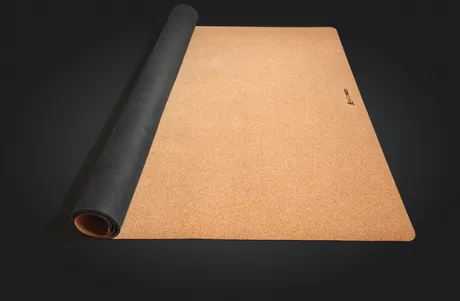 Spielmatte aus Kork - Krabbelmatte wärmend und schadstofffrei