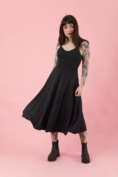 Vestido Retrô Preto Midi