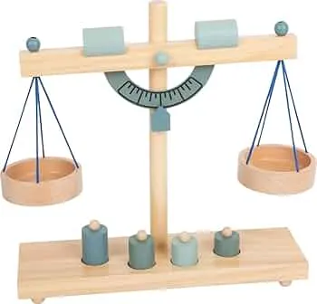 small foot Waage für Kaufladen aus Holz, Balkenwaage mit vier Gewichten, Zubehör für Kaufmannsladen, ab 3 Jahren, 11861: Amazon.de: Spielzeug